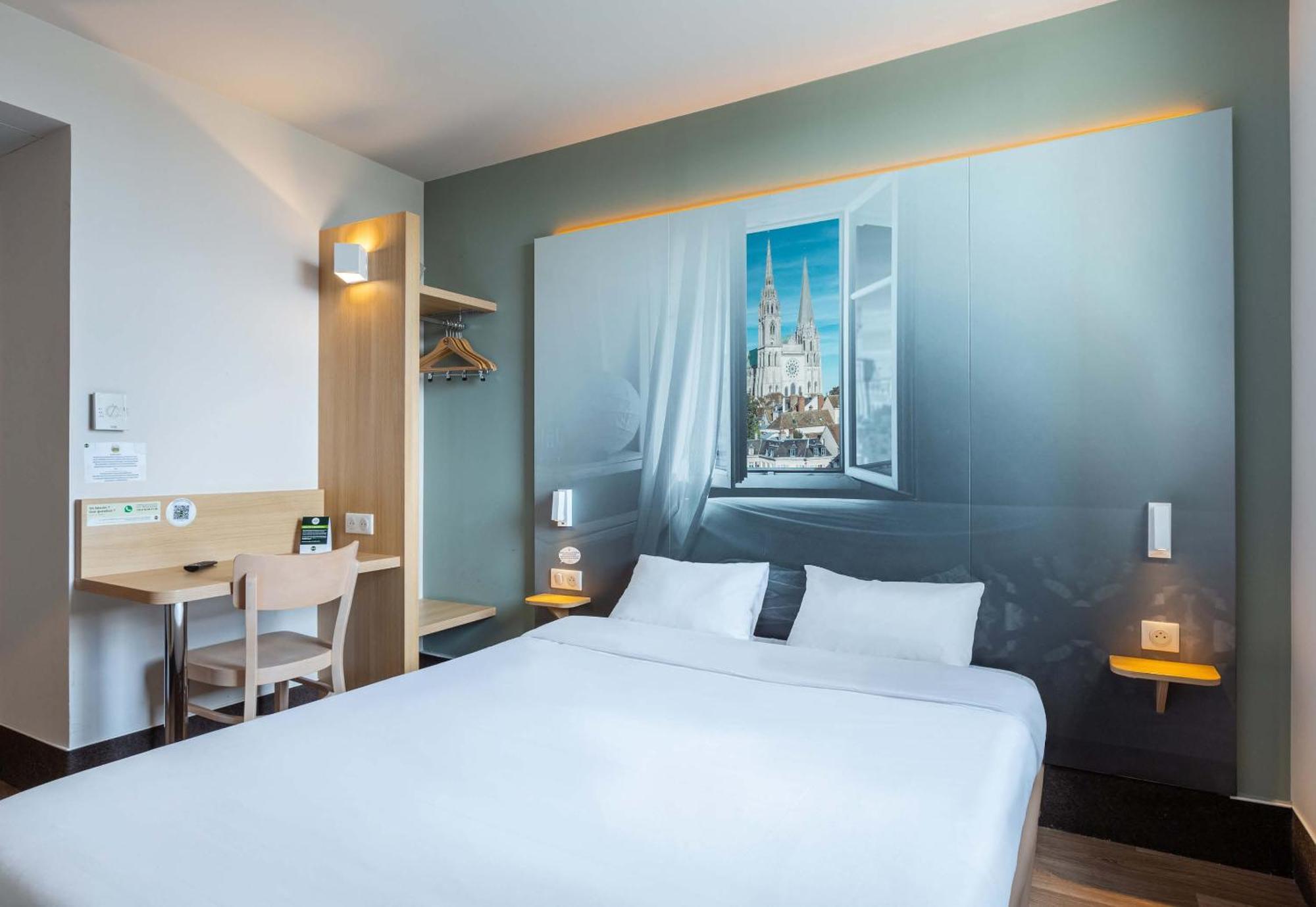 B&B Hotel Chartres Oceane Exterior photo